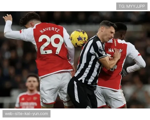 纽卡斯尔威洛克制胜球被取消全过程 米切尔推搡动作是否犯规成判罚关键